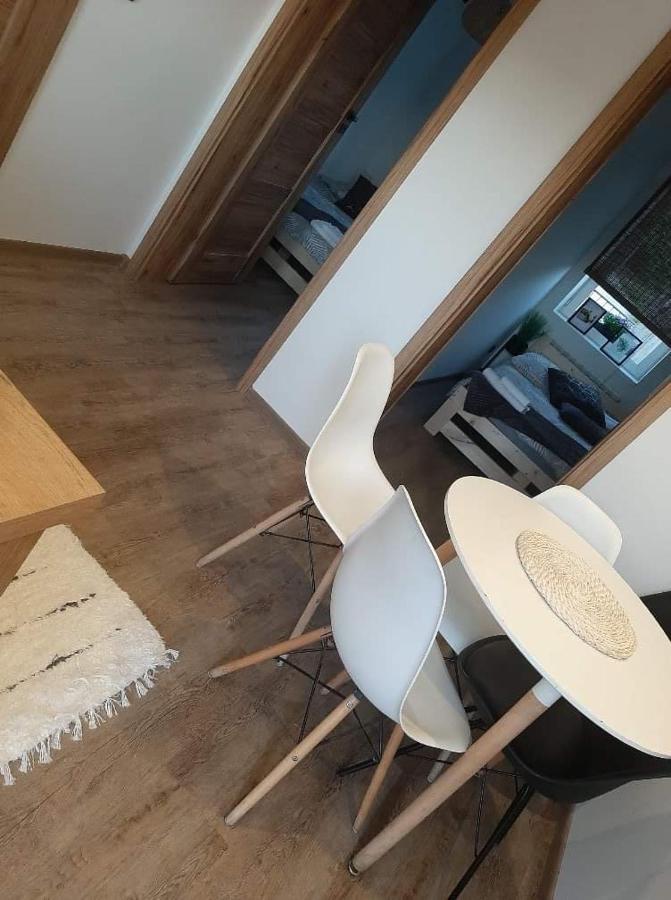 Apartament Numer 1, Dwie Sypialnie Dwa Lozka Orzysz Eksteriør bilde